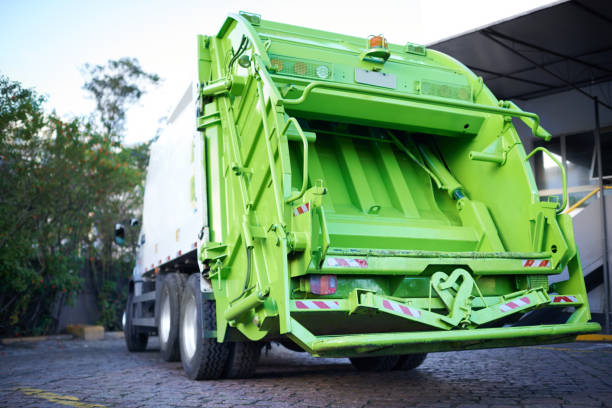 Best Yard Cleanup Services  in Hillsborough, CA